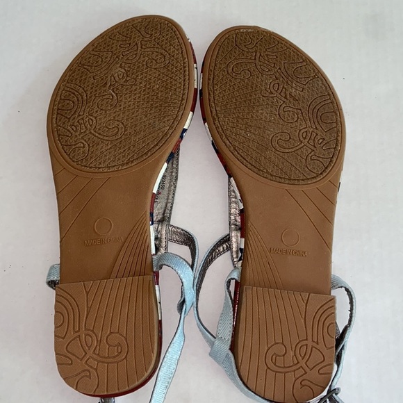 Lane Bryant Flag Inspired Patriotic Sandals - Picture 5 of 8